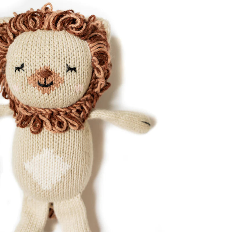 Baby Lion Knit Toy