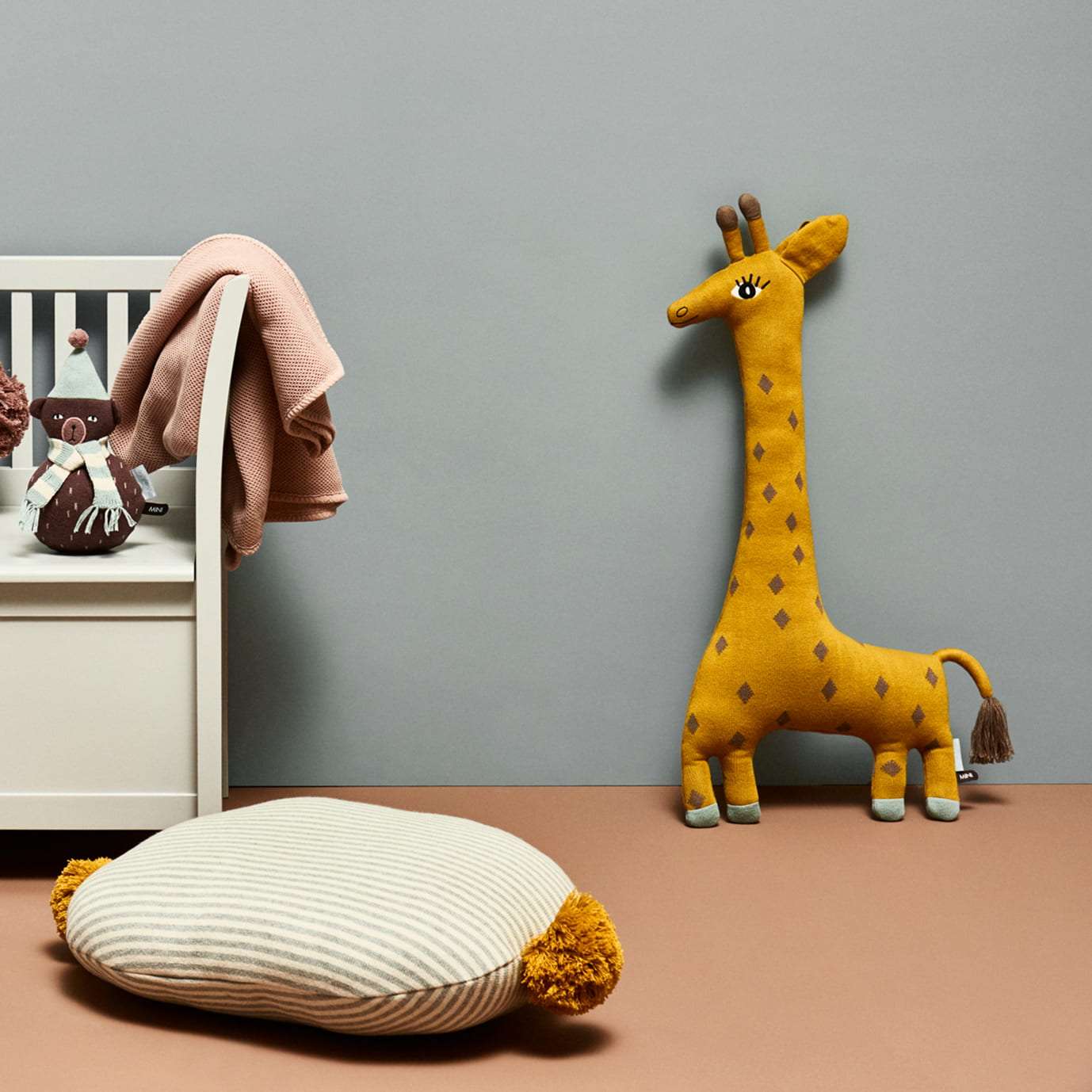 Large Noah Giraffe Pillow