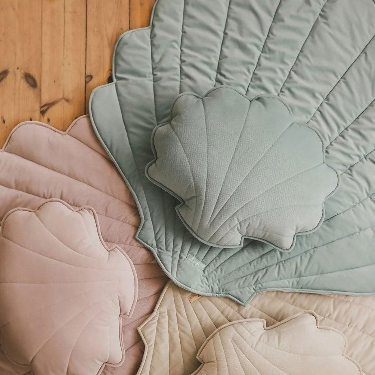 Velvet Shell Mat
