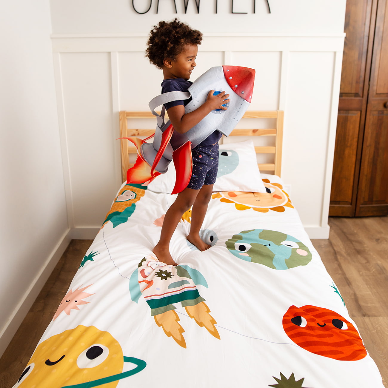 kids space themed bedding set, space themed bedroom decor, space planets stars and rockets duvet and pillowcase set 